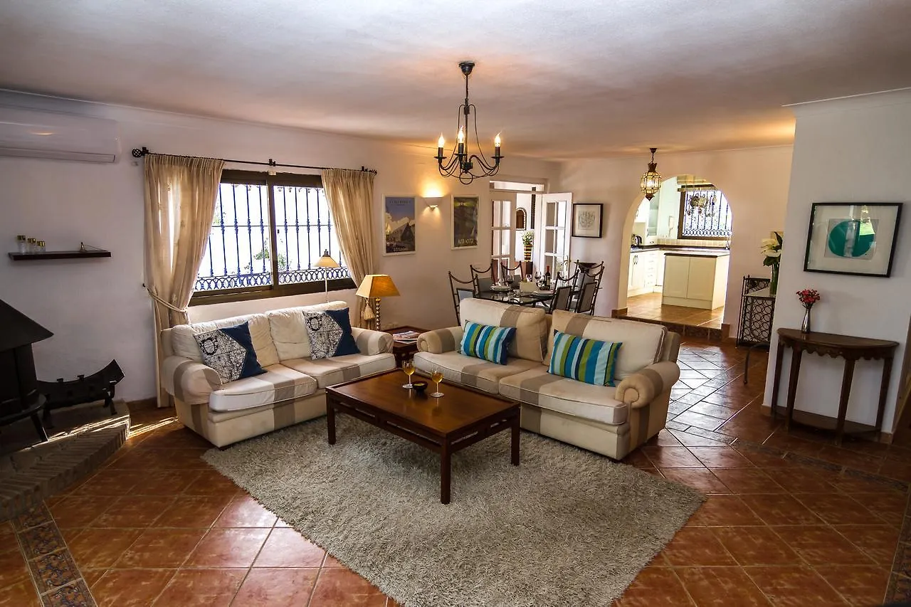 Villa Mika Estepona Private Pool - Barbecue - Wifi Spain