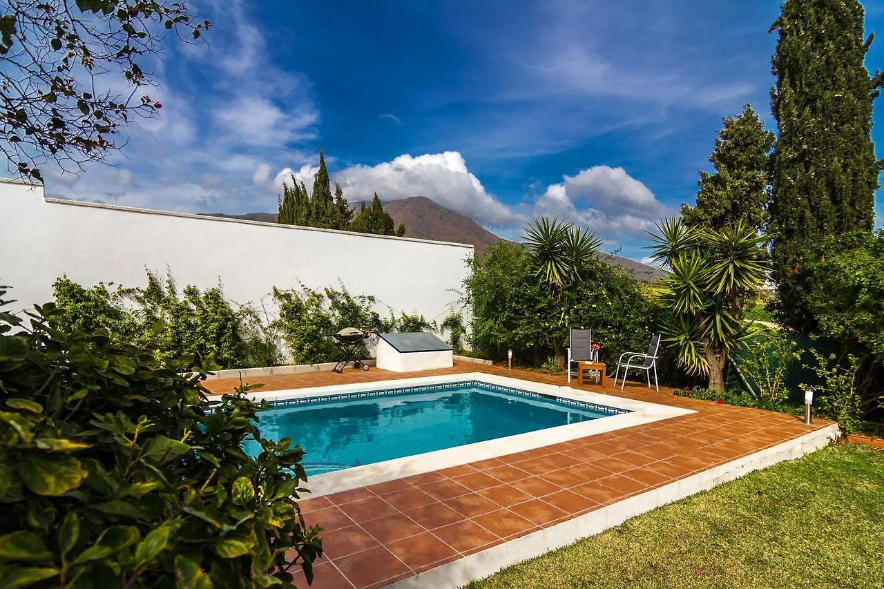 Villa Mika Estepona Private Pool - Barbecue - Wifi